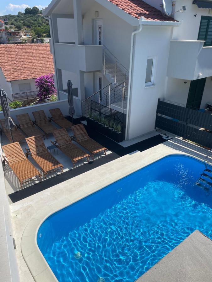 Villa Milena-With A Pool Τρογκίρ Εξωτερικό φωτογραφία